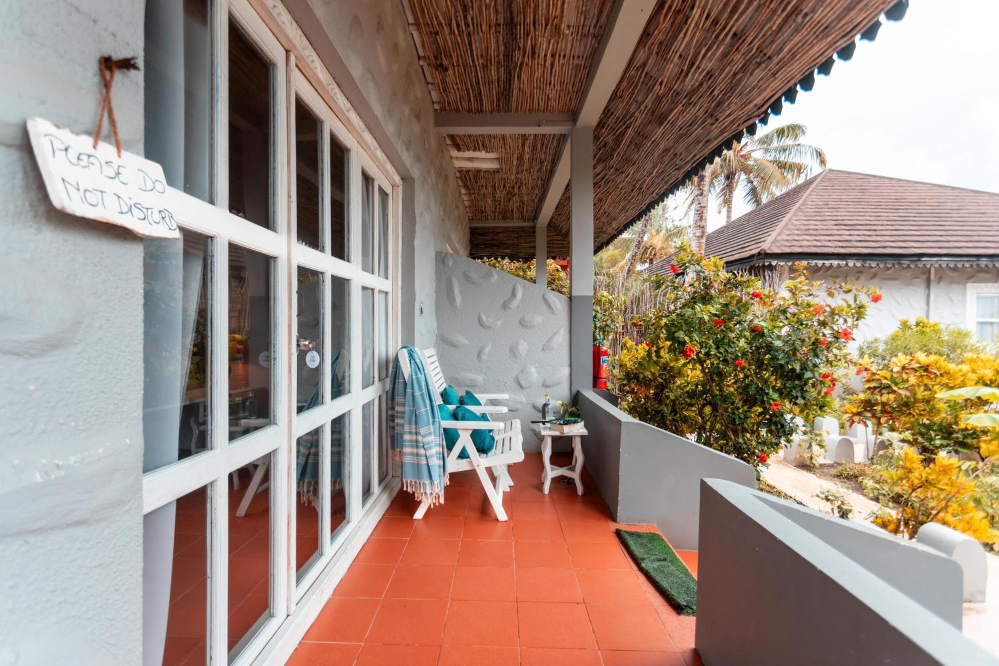 B4 Boutique Hotel Paje Bagian luar foto