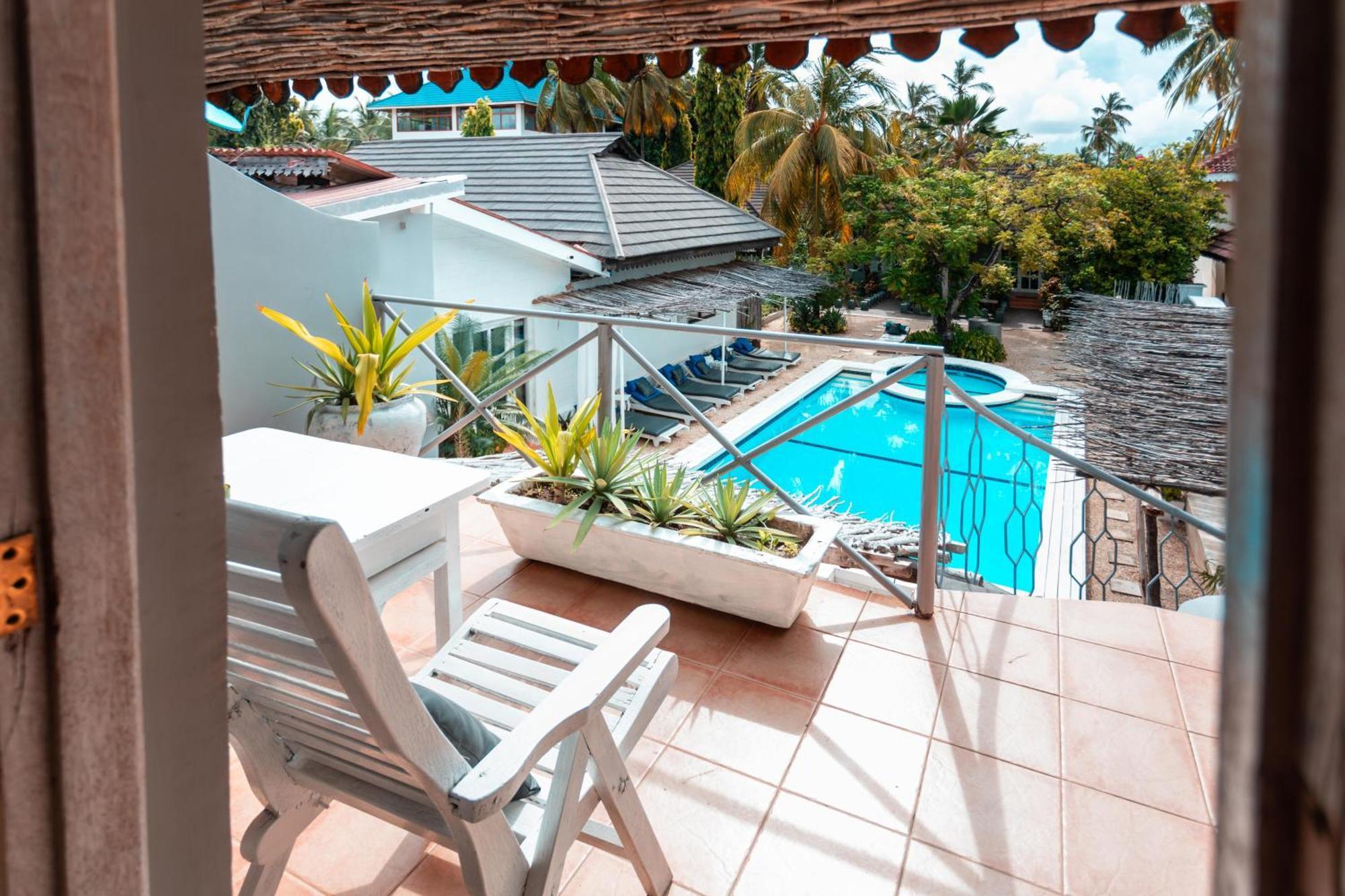 B4 Boutique Hotel Paje Bagian luar foto